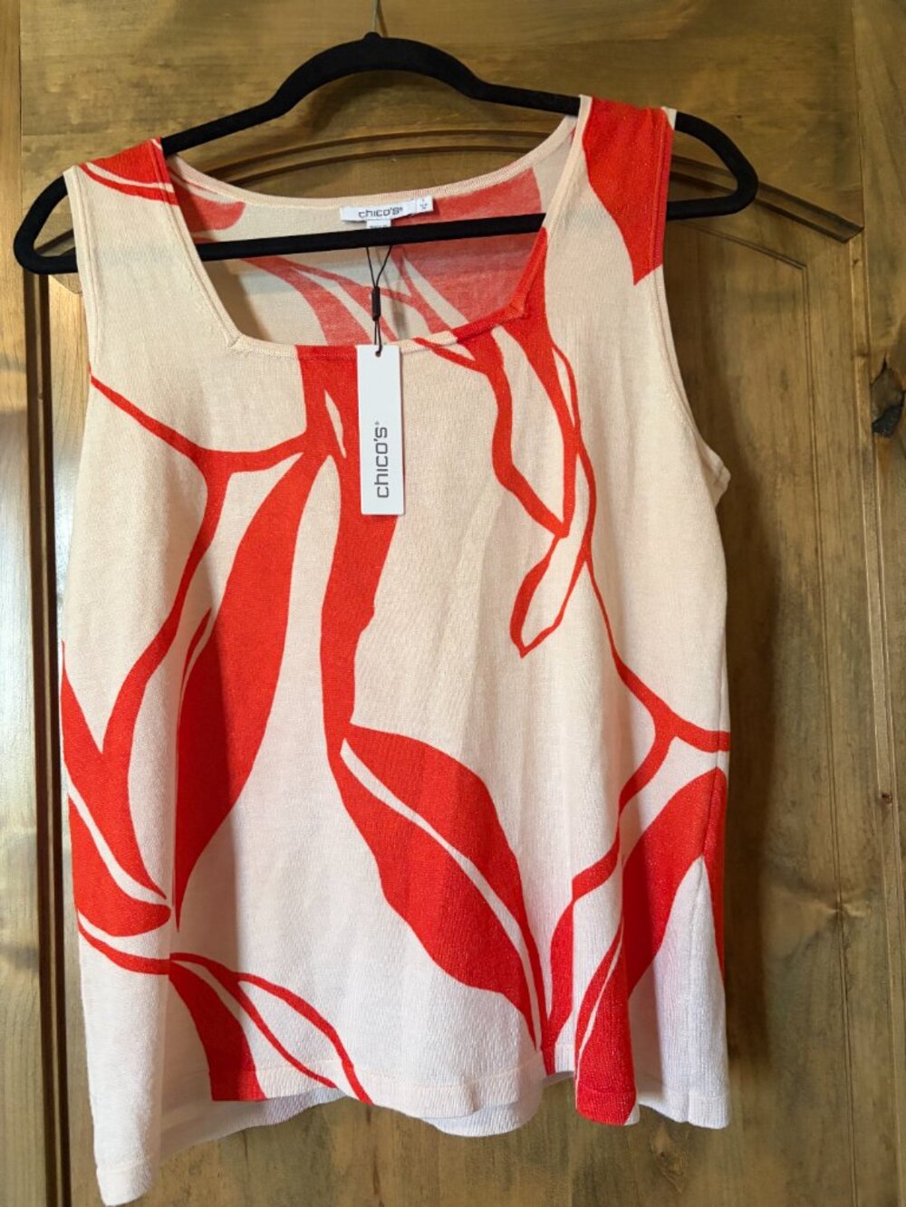 NWT Chicos sleeveless shimmery top size 1-Medium